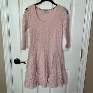 Johnnie B by Boden Pink Floral Lace Dress🌸